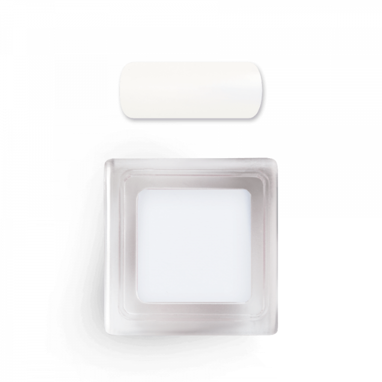 Farb Acryl MATTE White Nr.01 - Extra fein gemahlenes, hochpigmentiertes Acrylpulver in einer ungewöhnlich großen Farbauswahl mit vielen Effekten. Unser Farb-Acryl ist sowohl für die Naturnagelverstärkung, als auch für die künstliche Nagelverlängerung mit